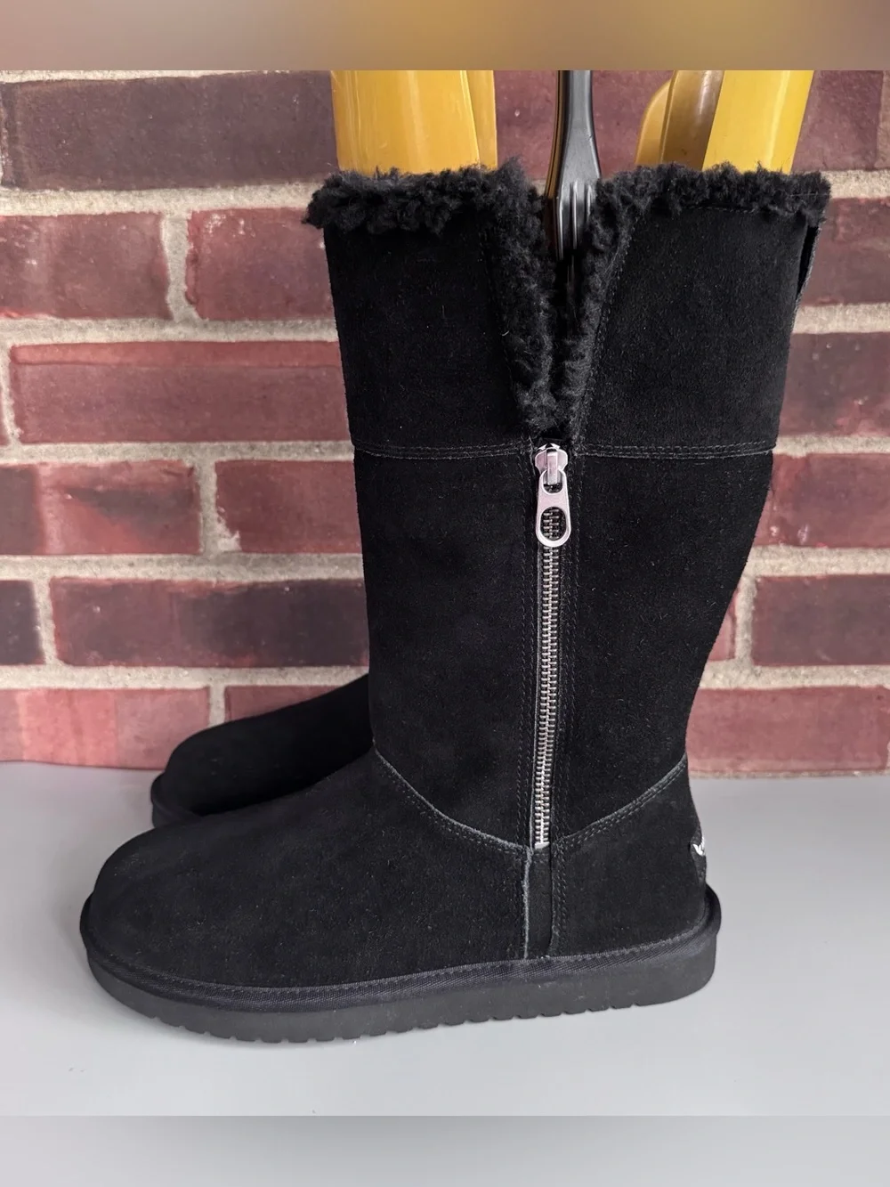 Koolaburra by UGG Women’s US 8 Black Suede Tall Zip Winter Boots